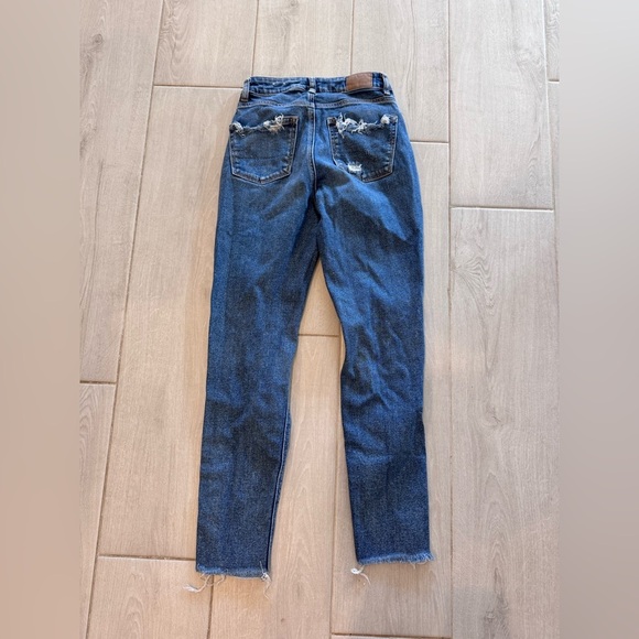 American Eagle Outfitters Ripped Blue Denim Jeans, Stretch - Picture 6 of 13